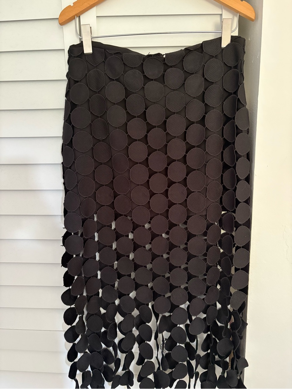 Womens Black Textured Circle Fringe Skirt